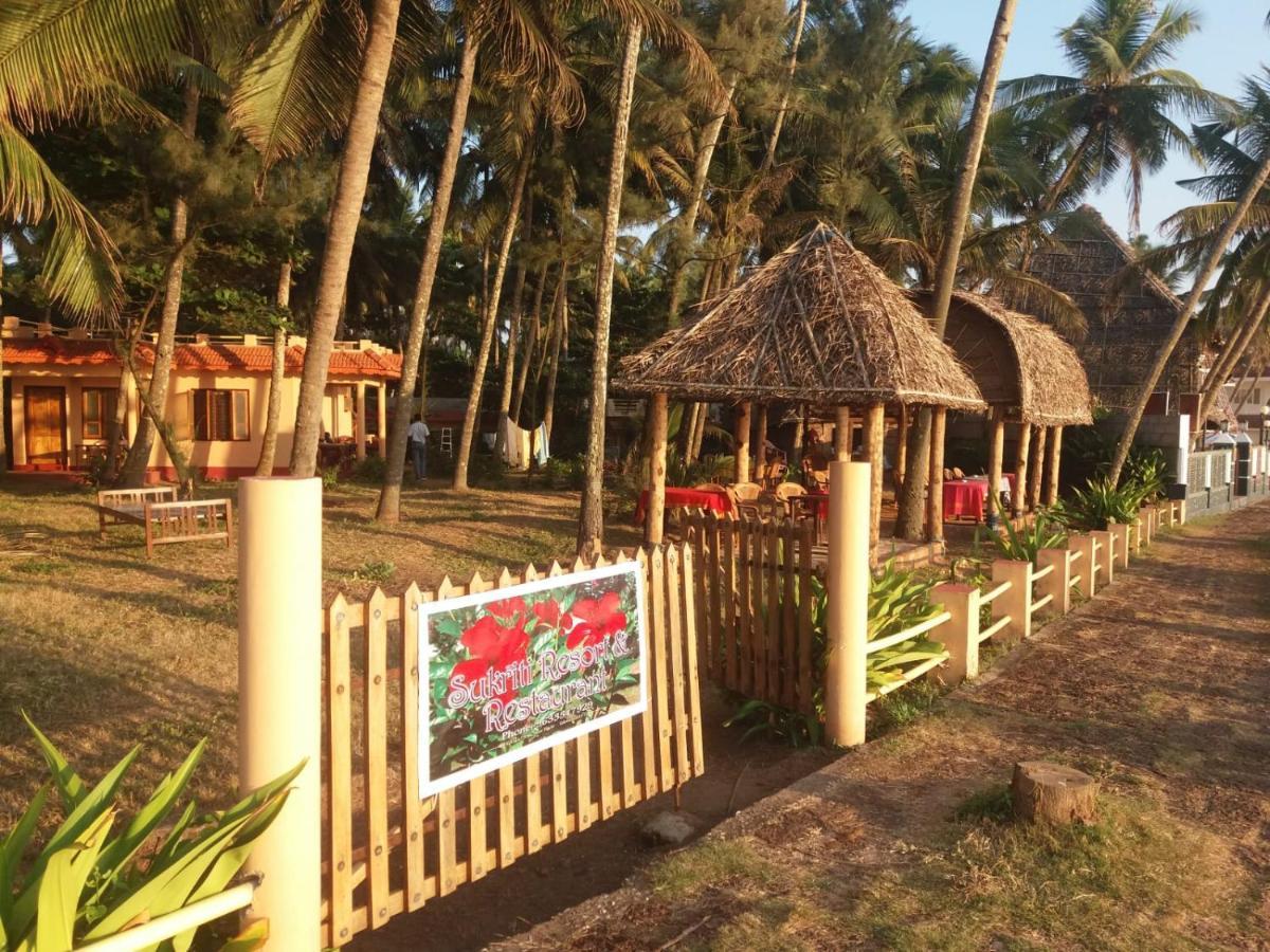 Sukriti Beach Resort Varkala Exterior photo