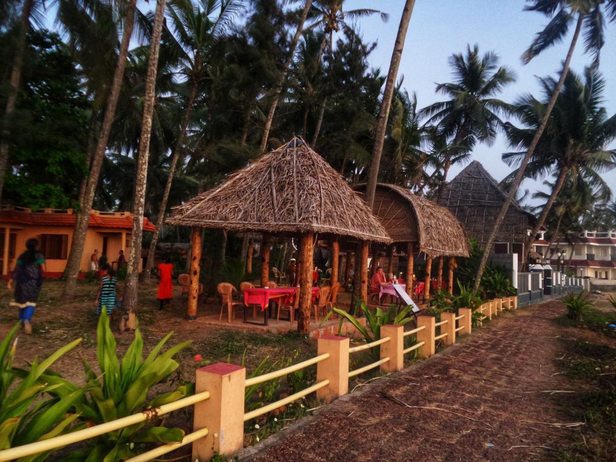 Sukriti Beach Resort Varkala Exterior photo