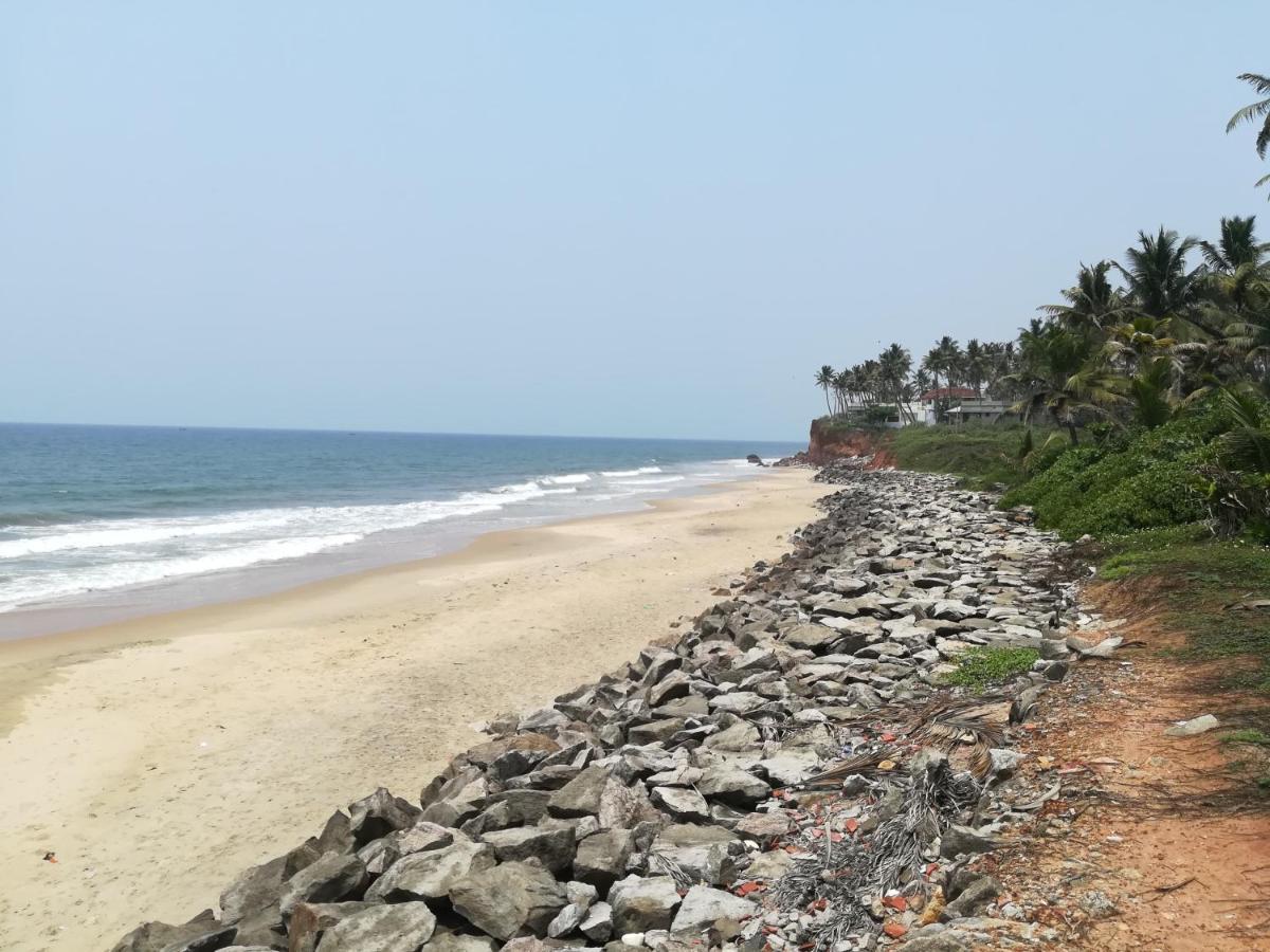 Sukriti Beach Resort Varkala Exterior photo