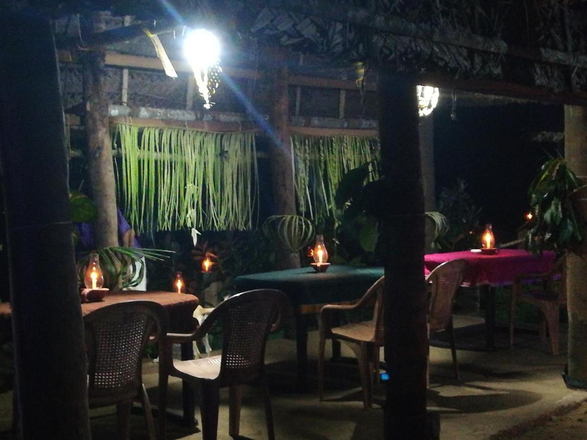 Sukriti Beach Resort Varkala Exterior photo