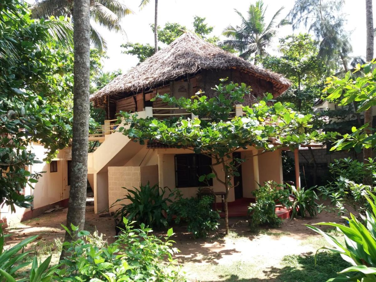 Sukriti Beach Resort Varkala Exterior photo